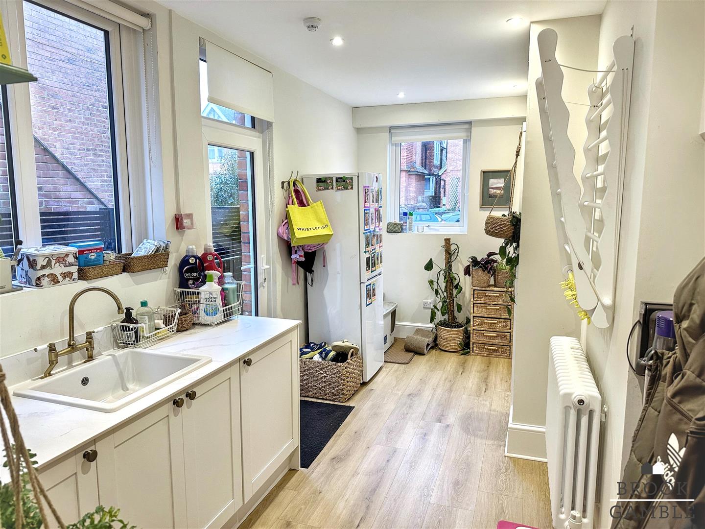 3 Bedroom Flat - Garden. Arlington Road in Eastbourne,  12